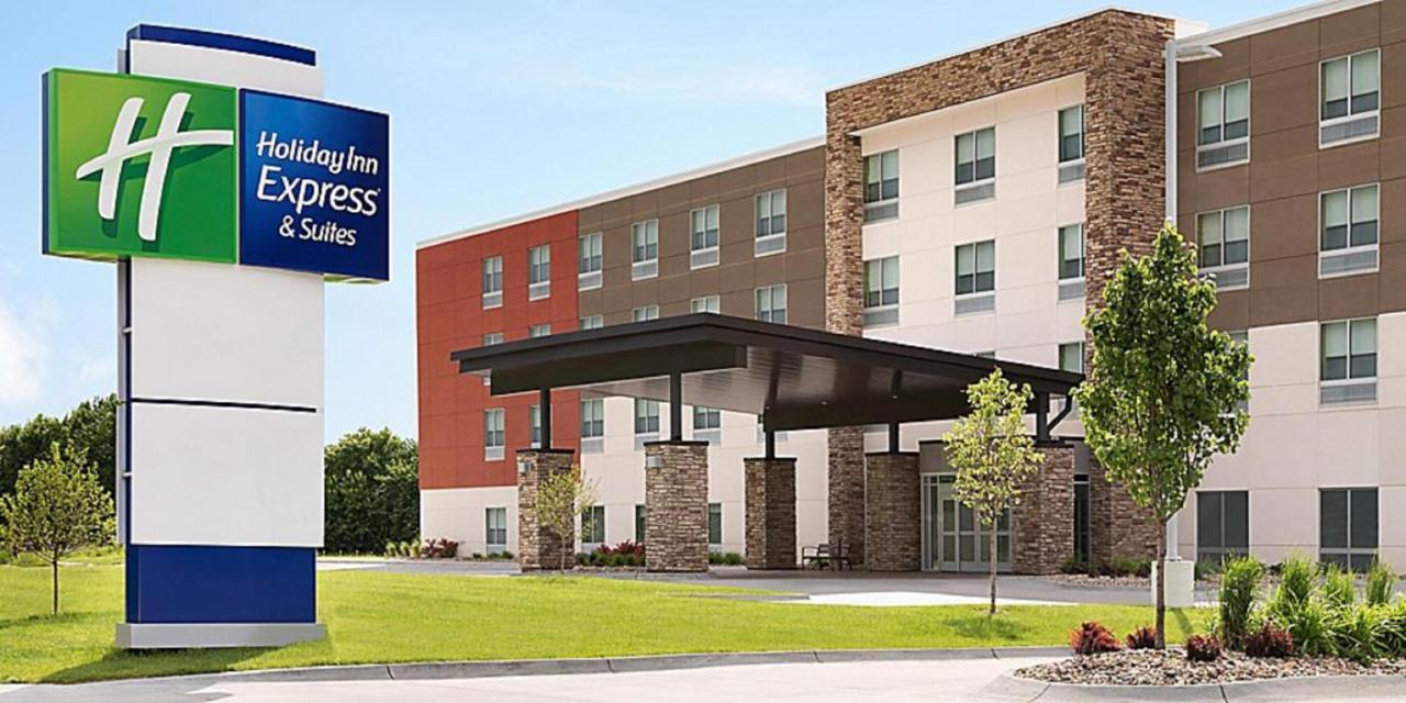 Holiday Inn Express & Suites - Goodland I-70, An Ihg Hotel Exterior photo